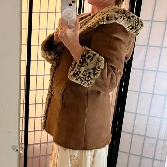 COLDWATER CREEK Faux Fur-Lined Hooded Winter Faux Suede Coat - M - Like New - Picture 3 of 4